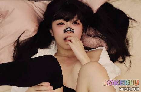  清纯学妹的第一次 创可贴