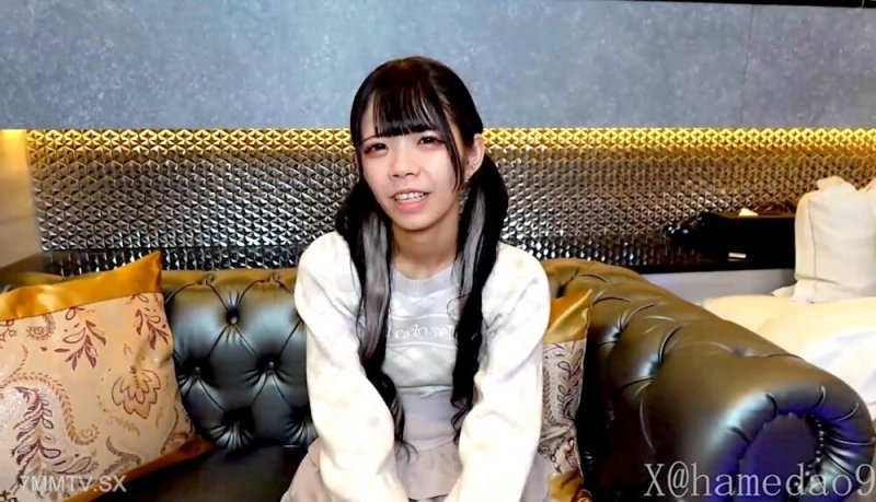 FC2-PPV-4703902 「啊啊啊，我在這裡……」18歲的受虐狂少女，當時還在上學。期待與你見面，我正在創作一本由無雙創作的書。身體的自我啟動，能夠享受的快感，以及在私密處射精的感覺，都是我